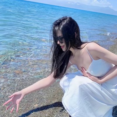 小奶龙驾到我在荒年带全家发大财